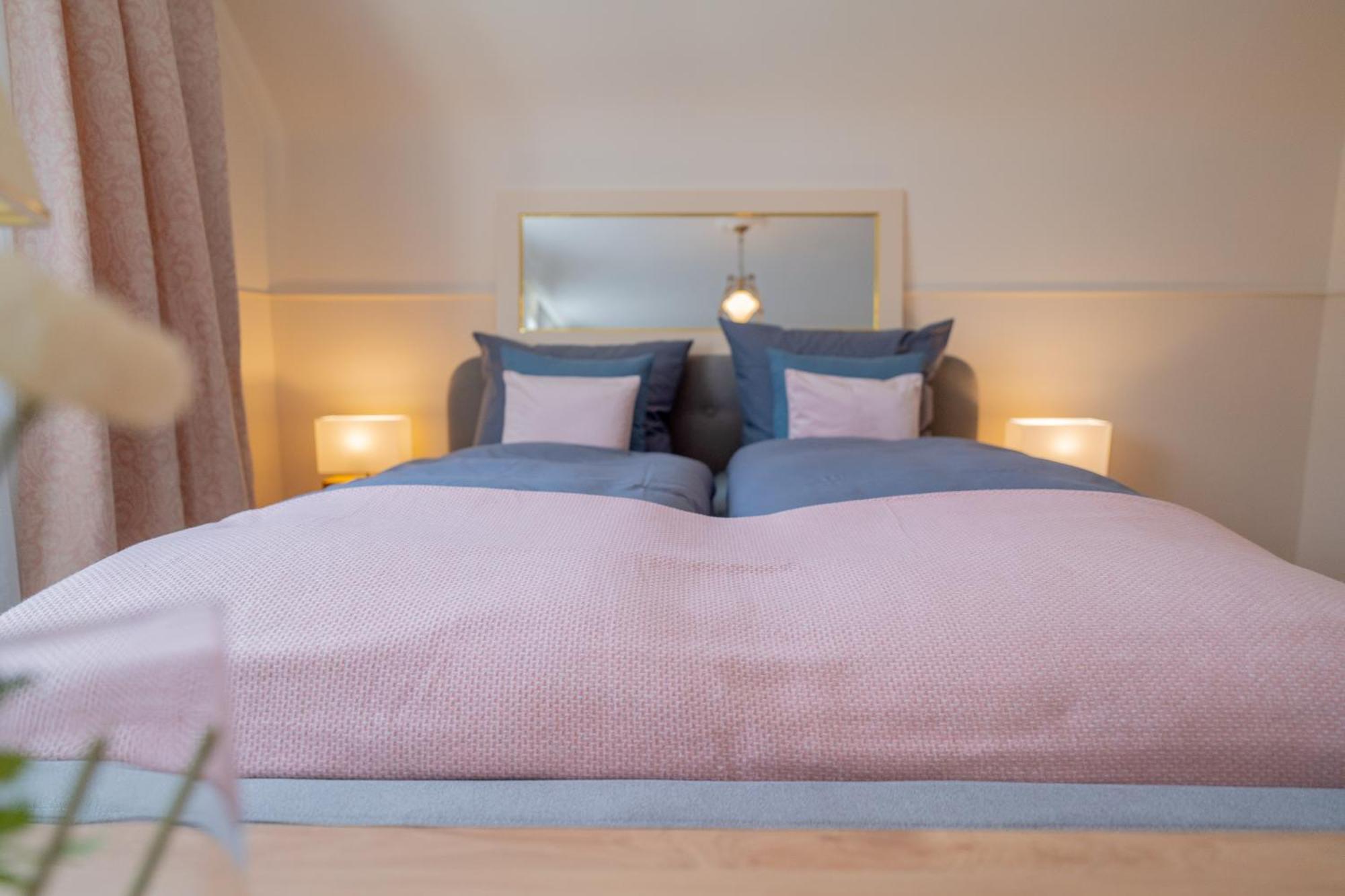 Schlosshotel Wilhelmsthal Calden ภายนอก รูปภาพ